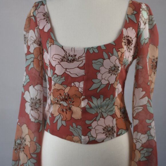 Aritzia Wilfred Grace Top in Warm Sienna Red/Subtle Mint Floral - Picture 3 of 16